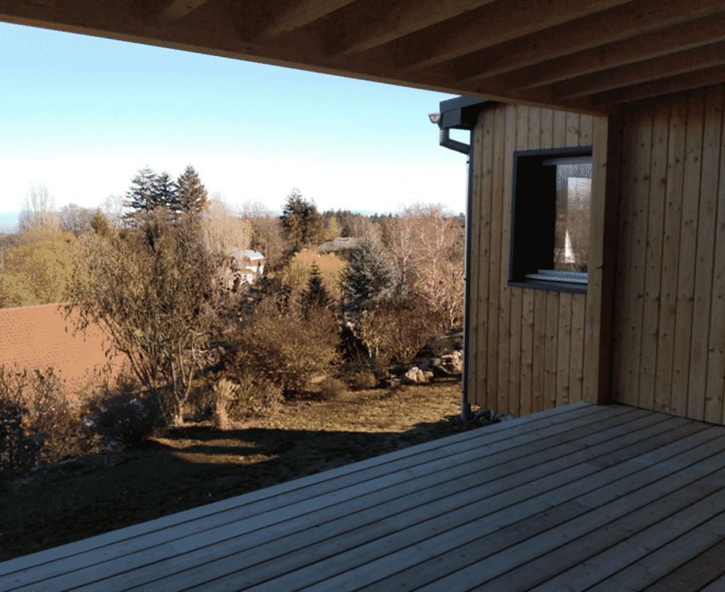 Terrasse couverte plancher bois